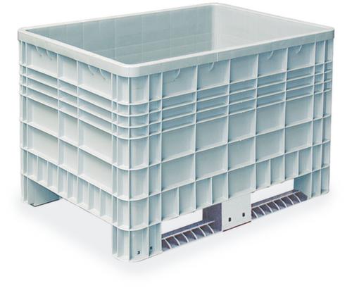 Large containers with a capacity of up to 520 liters