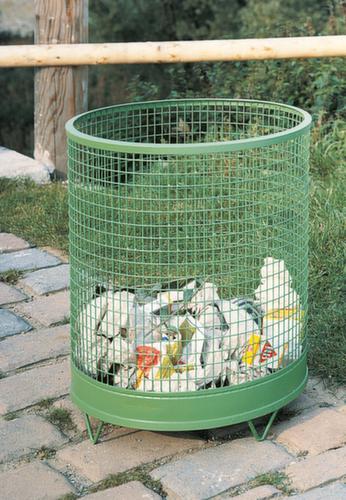 Wire mesh container with closed base