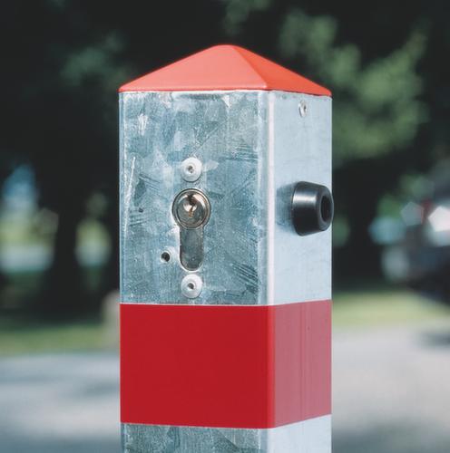 Locking post with pointed head