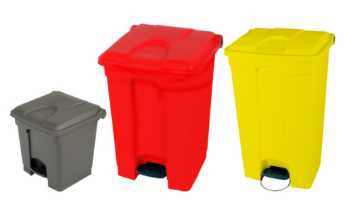 Pedal garbage can