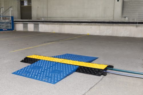 Moravia Wheelchair ramp set MORION for cable bridge, width 440 mm, blue