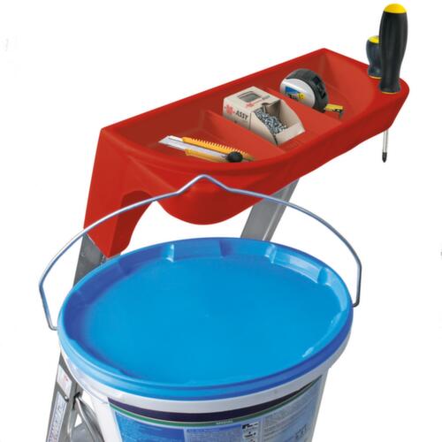 Aluminum stepladder