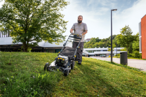 Kärcher cordless lawn mower LM 530/36 Bp