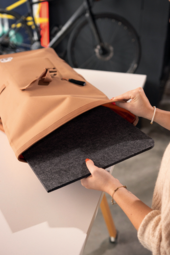 Durable Desk pad EFFECT made from recycled PET felt