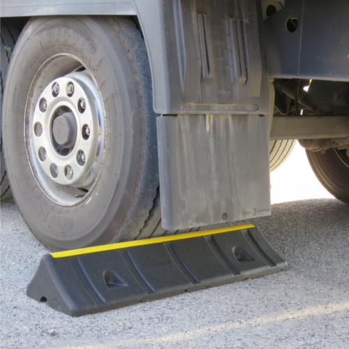 Moravia Wheel stop MORION Heavy Duty, width 1000 mm, black/yellow