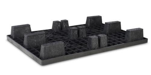 Plastic stacking pallet with 9 feet