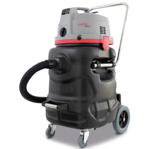 Extremely powerful wet and dry vacuum cleaner with two suction turbines