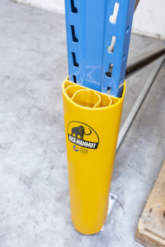 a.m.p.e.r.e. Shelf support guard Rack Mammut®
