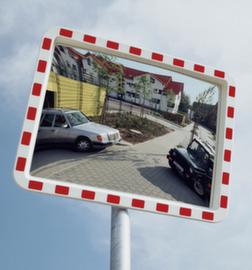 Traffic mirror