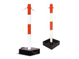 Moravia Chain stand for outdoor use