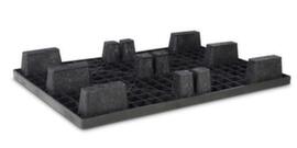 Plastic stacking pallet with 9 feet