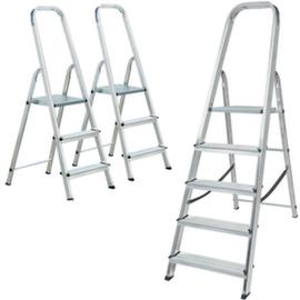 3 stepladders in an inexpensive set