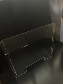 Hygiene protection wall with pass-through