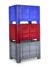 Large container with lockable hinged lid